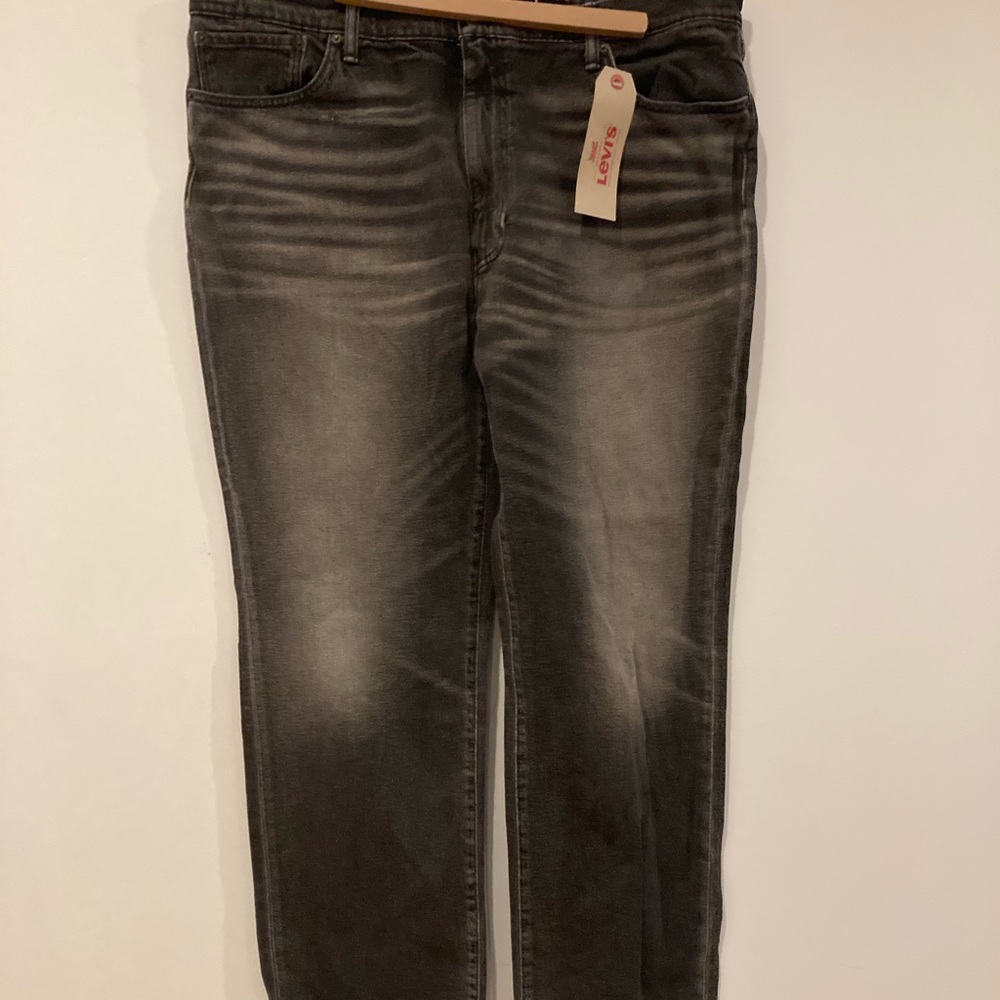 Levi’s Athletic fit 42x32